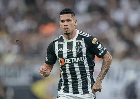 Investidor do Atlético-MG confirma venda de Paulinho ao Palmeiras