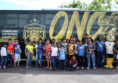 Amazonas FC recebe alunos de inclusão durante atividade em Manaus