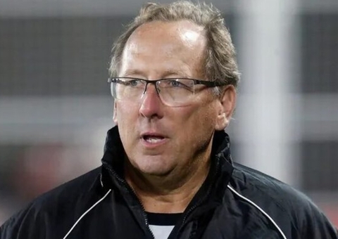 John Textor, dono do Botafogo, renuncia ao comando do Lyon