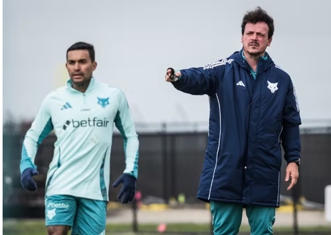 Dudu manda recado do elenco do Cruzeiro para Diniz