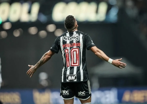 Rumo ao Palmeiras, Paulinho se despede do Atlético-MG