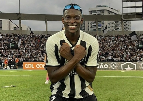 Textor espera vender Luiz Henrique, do Botafogo, para clube da Inglaterra