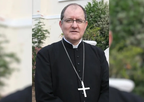 Bispo pede a Nossa Senhora que 'impeça comunismo' no Brasil durante evento