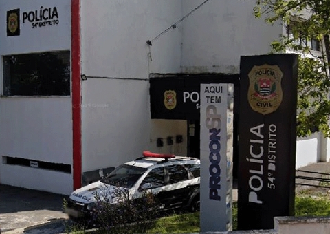 Garota de 15 anos morre após compra de gin com suspeita de metanol