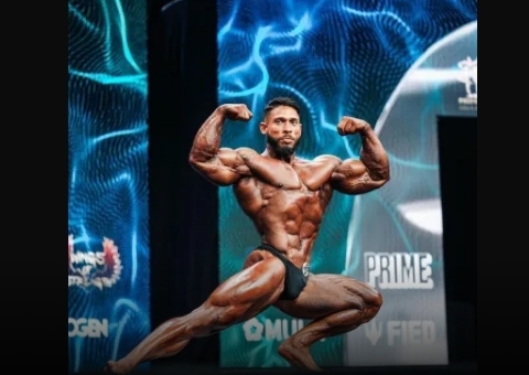 Algoz de Ramon Dino lança camisa provocativa