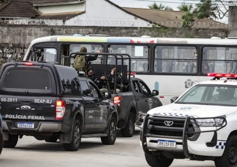 Faxineira é presa por resistir à entrada de policiais em megaoperação na Rio