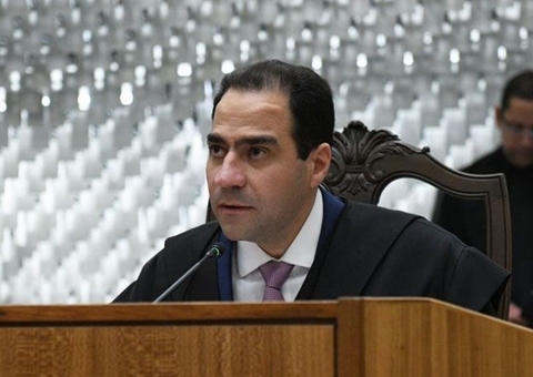 OAB reage a exigência de Zanin para lacração de celulares durante julgamento no STF