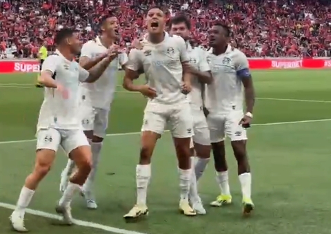 Grêmio vence o Athletico e respira na luta contra o Z4