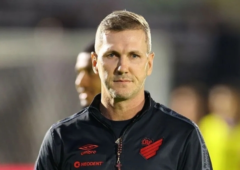 Paulo Turra é anunciado como novo técnico do Vila Nova