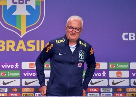 Dorival teve WhatsApp clonado e golpista pediu grana até para Galvão Bueno