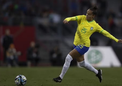 Tarciane e Gabi Portilho são indicadas entre as mulheres ao Bola de Ouro