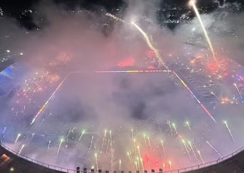 Racing é punido com um mês de portões fechados por festa contra o Corinthians