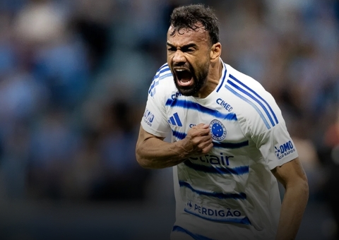 Cruzeiro segura pressão e vence o Grêmio pelo Brasileirão