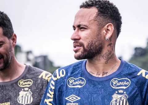 Neymar tenta encerrar jejum de 490 dias em reestreia