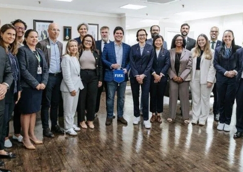 Copa do Mundo Feminina de 2027: ministro do Esporte recebe comitiva da Fifa