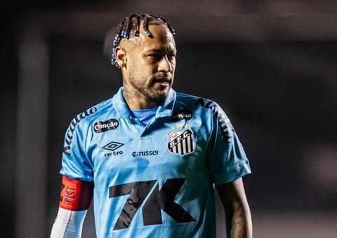 Neymar chama gramado do Allianz Parque de 'society' e alfineta