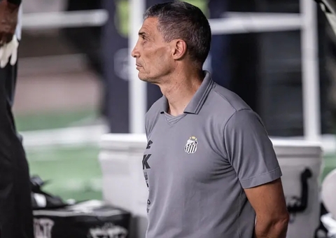 Vojvoda admite atuação ruim do Santos em derrota para o Ceará