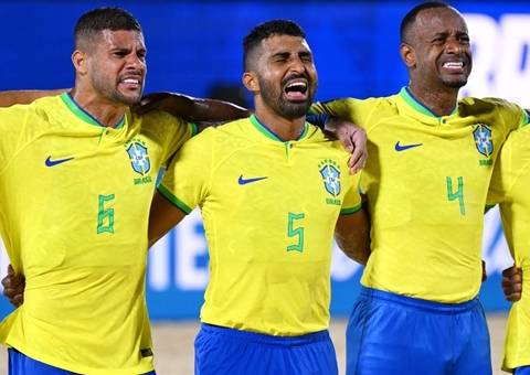 Brasil faz 11 e massacra Omã na Copa do Mundo de futebol de areia