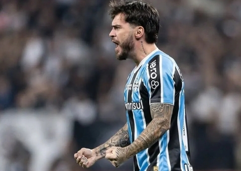 Ex-dirigente do Grêmio detona meio-campista: 'Um jogador inútil'