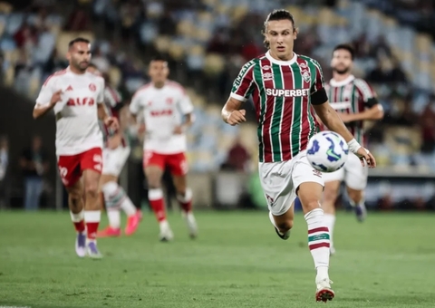 Fluminense empata com Internacional e avança às quartas da Copa do Brasil