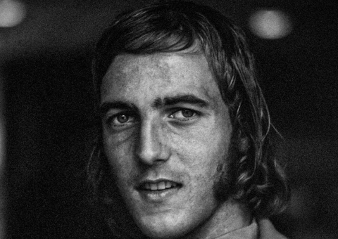 Morre Johan Neeskens, lenda do Carrossel Holandês, aos 73 anos
