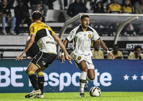 Amazonas FC recebe o Criciúma na busca por pontos para fugir do Z4