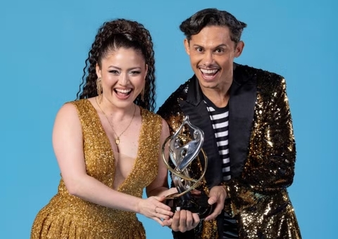 Silvero Pereira e Thaís Sousa vencem o Dança dos Famosos 2025