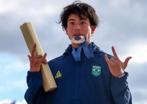 Augusto Akio cita acupuntura e desabafa após medalha: 'Skate é pancada'