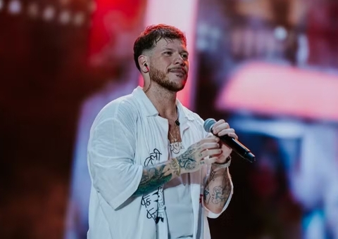 Ferrugem comanda os 79 anos do Sesc Amazonas em show solidário