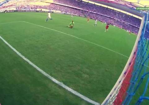 Fortaleza vence Inter, garante G-4 e invencibilidade em casa no Brasileirão