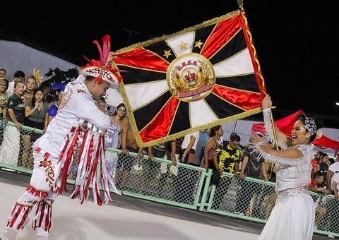Grupos de acesso A e B abrem temporada carnavalesca no Sambódromo de Manaus