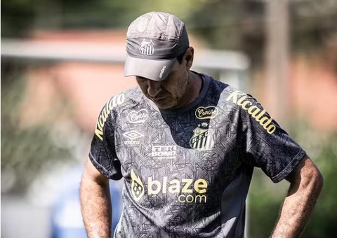 Santos adia reapresentação do elenco