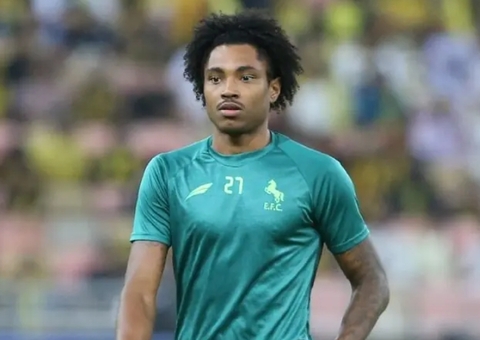 Vitinho assina contrato com o Corinthians e fica próximo de ser anunciado