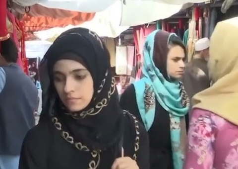 Talibã força mulheres divorciadas a voltarem com ex-maridos