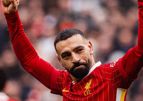 Após críticas, Salah é cortado da lista do Liverpool para jogo da Champions