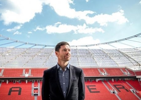 Bayer Leverkusen anuncia saída de Xabi Alonso