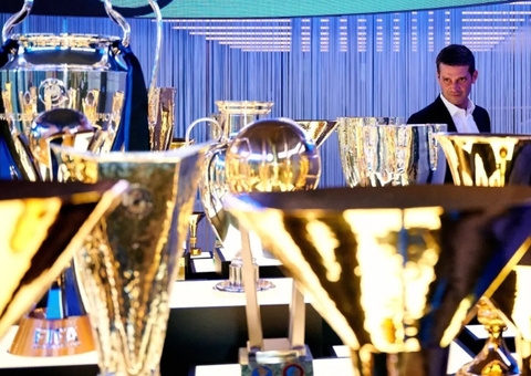 Inter de Milão anuncia ídolo como novo técnico; confira