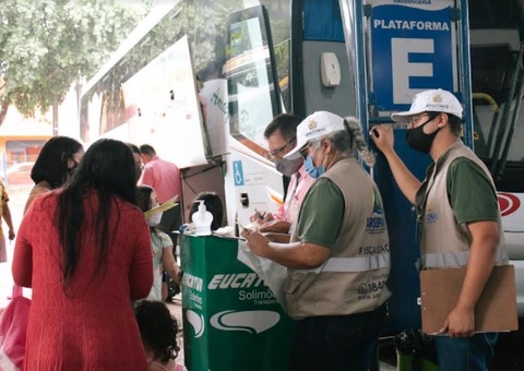 Empresas são obrigadas a oferecer álcool em gel durante viagens no Amazonas