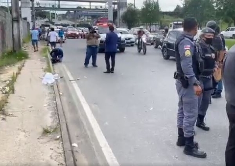 Mulher morre ao ser atropelada por ônibus em avenida de Manaus