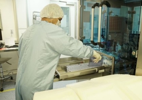 Fiocruz prevê entrega de vacinas e diz que vai aumentar produção em 33%