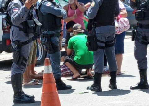 Dois acidentes com feridos são registrados na mesma rua em Manaus