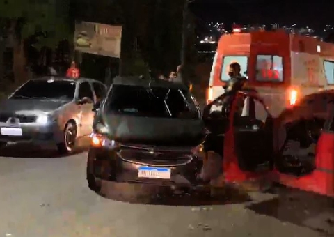 Acidente deixa bebê e outras três pessoas feridas em Manaus