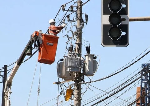 Manutenção programada deixa 6 bairros sem energia nesta terça-feira