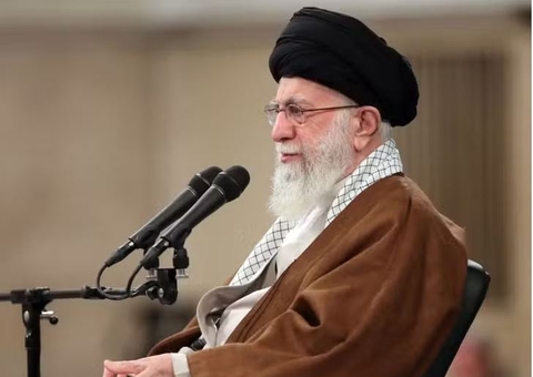 Irã confirma morte do presidente Ebrahim Raisi em acidente de helicóptero