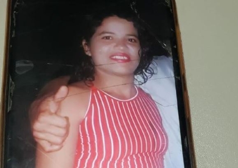 Família pede ajuda para encontrar jovem desaparecida há 6 meses em Manaus