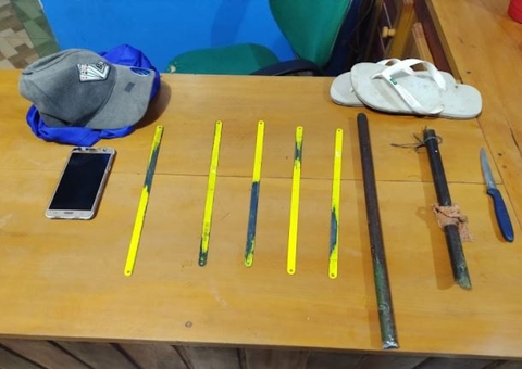 Detento serra grade de cela de cadeia e acaba capturado em forro no Amazonas