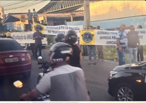 Manifestação causa congestionamento quilométrico em avenida de Manaus