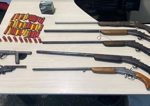 Agricultor é preso com estoque de armas dentro de casa no Amazonas