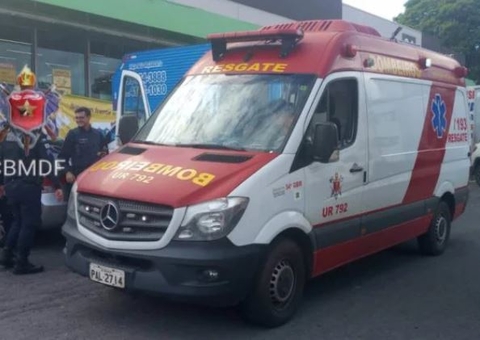 Criança fica desacordada ao levar choque em bebedouro de posto de saúde