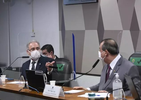 Aziz sugere que Queiroga convença Bolsonaro a se vacinar e dar exemplo